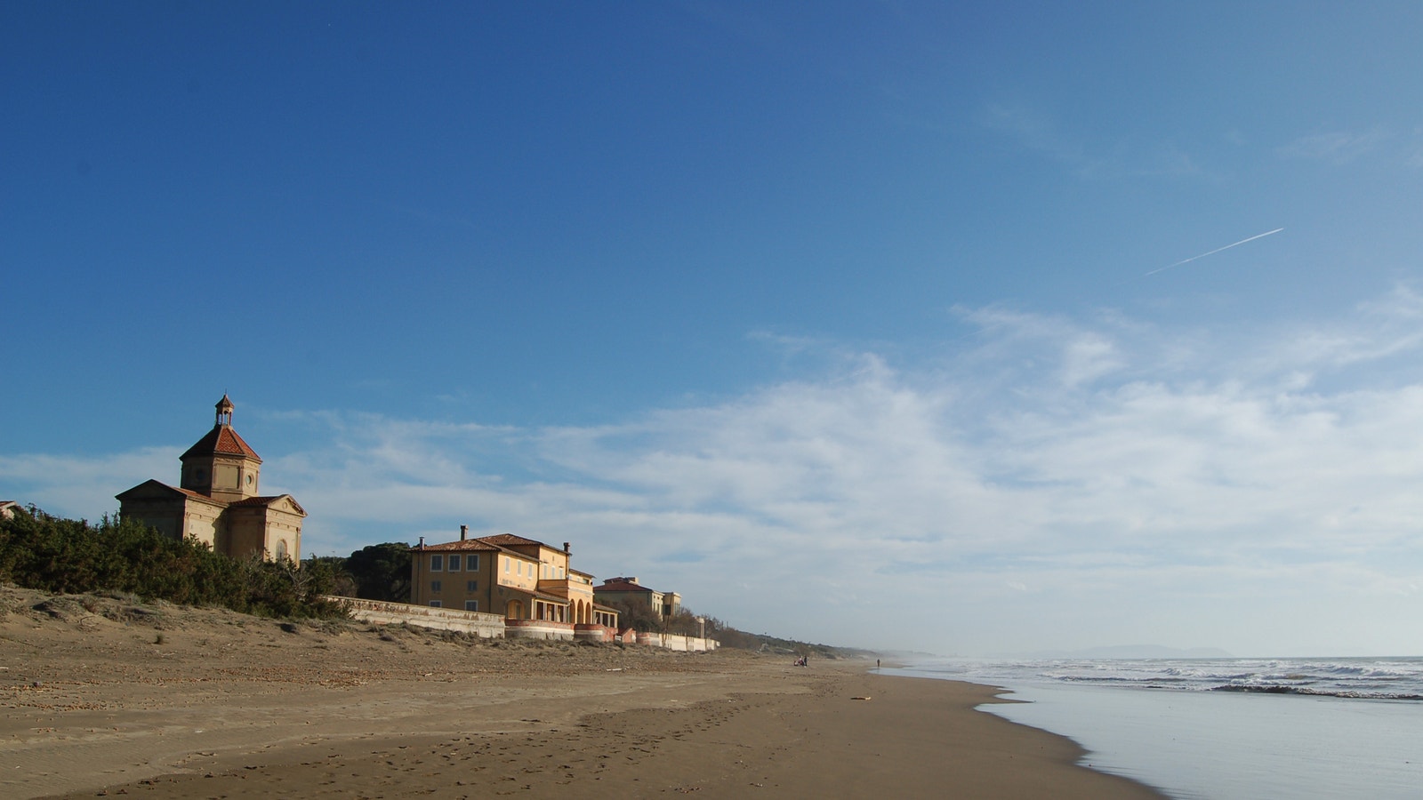 Marina di Castagneto 12 km unna Galleribilde