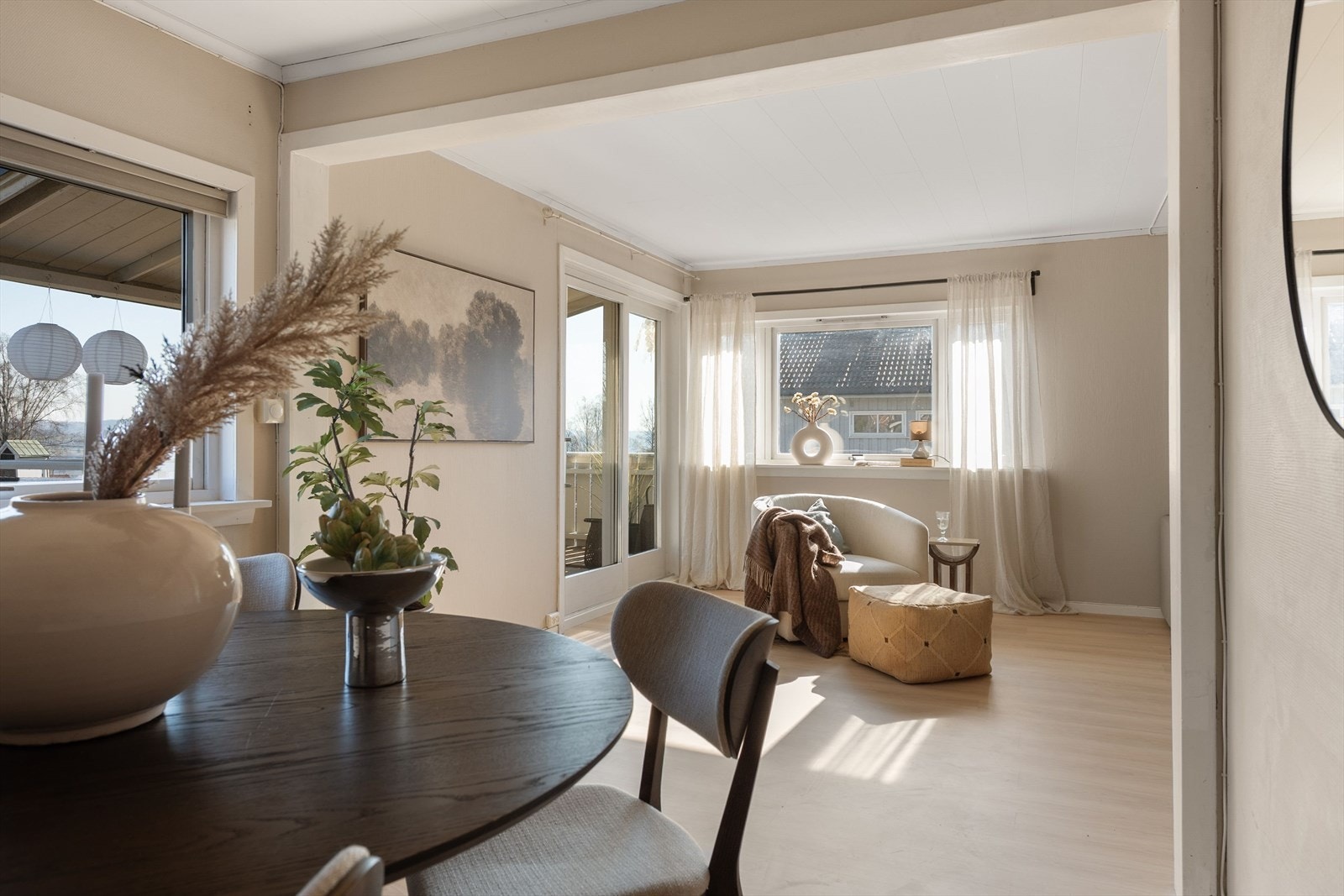 Fra stuen er det utgang til veranda på ca. 8 m². Galleribilde