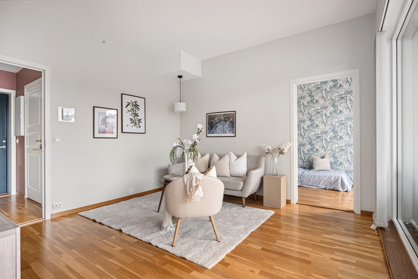 En lys og innbydende leilighet Galleribilde