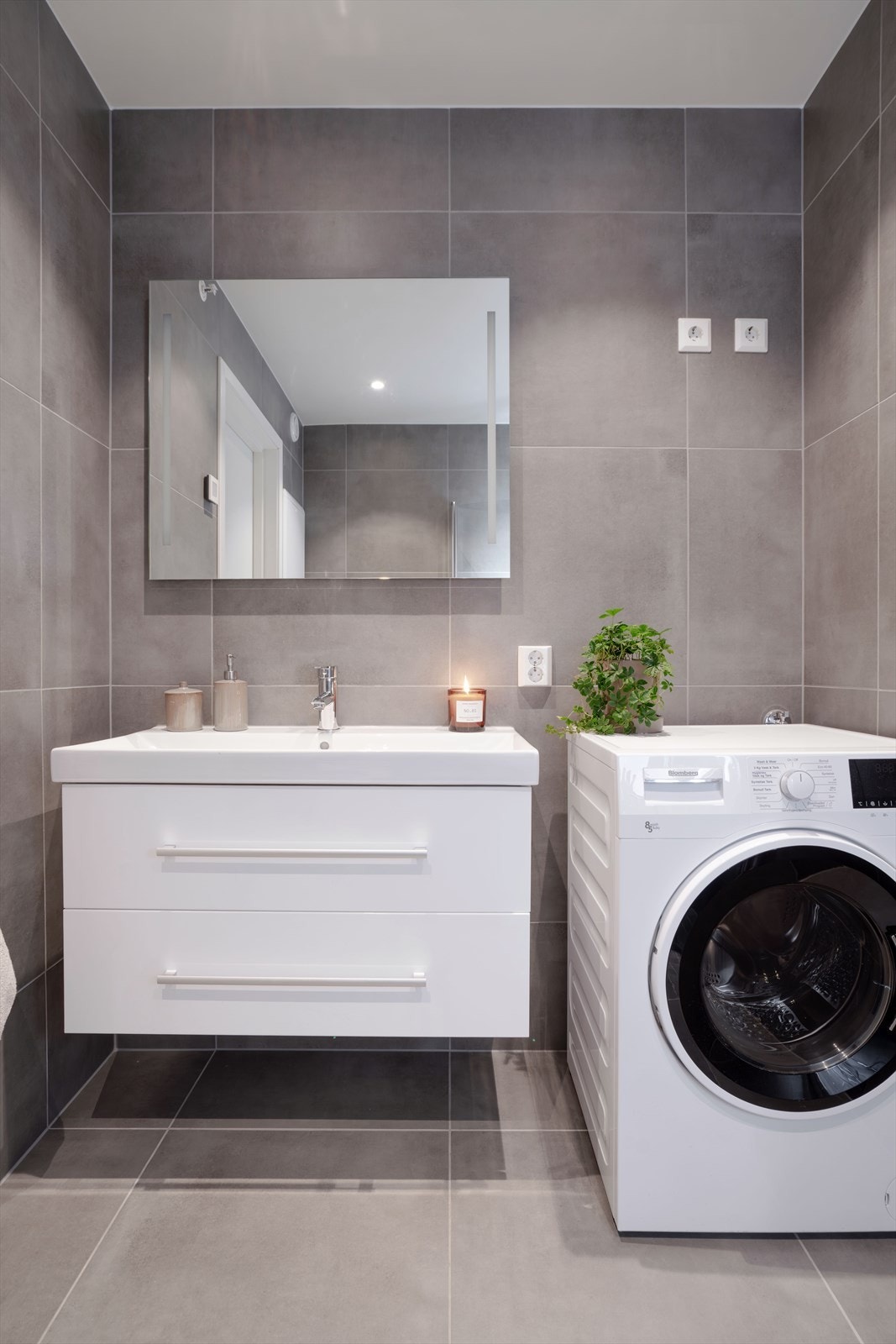 Opplegg for vask og tørk på badet. Galleribilde