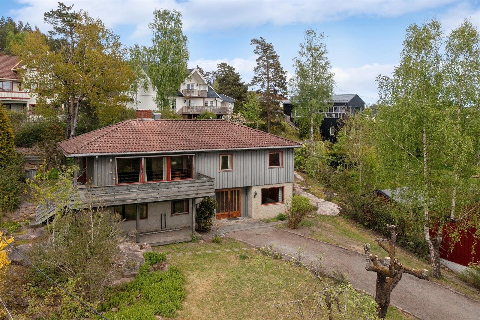 Boligen ligger i svært hyggelige og barnevennlige omgivelser! Galleribilde