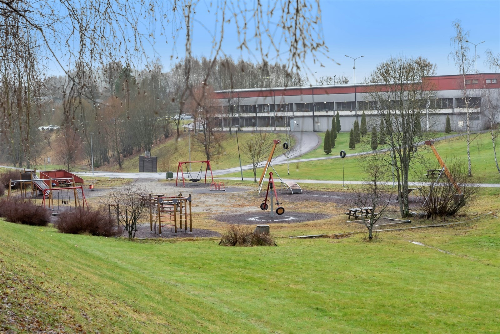 Fine turmuligheter og lekeplasser i området. Galleribilde