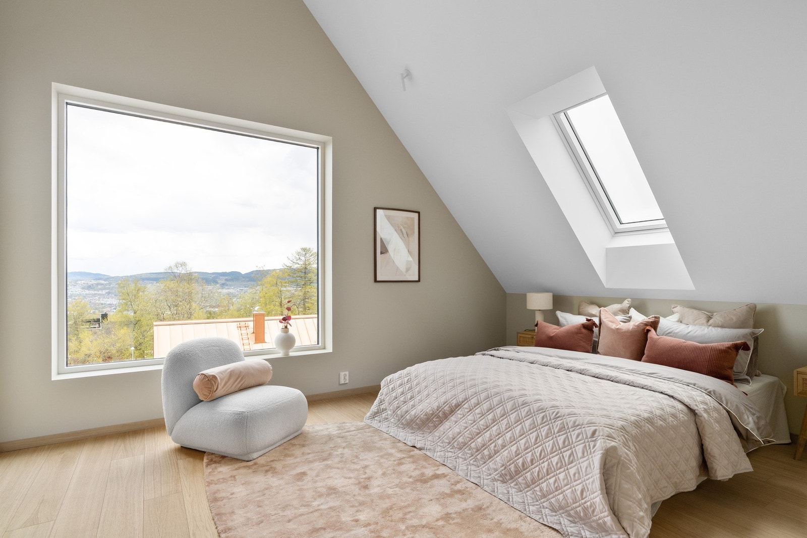 Master bedroom. Tenk å våkne til denne utsikten! Galleribilde