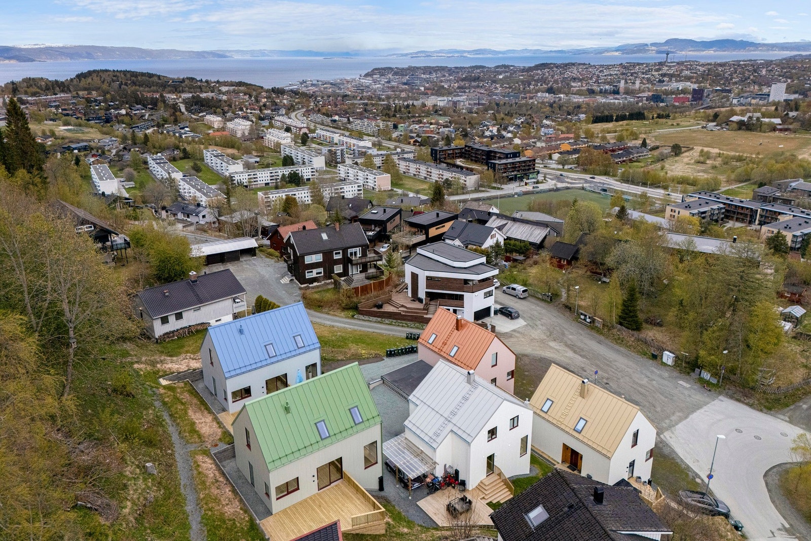 Bak boligene er det friområder. Galleribilde