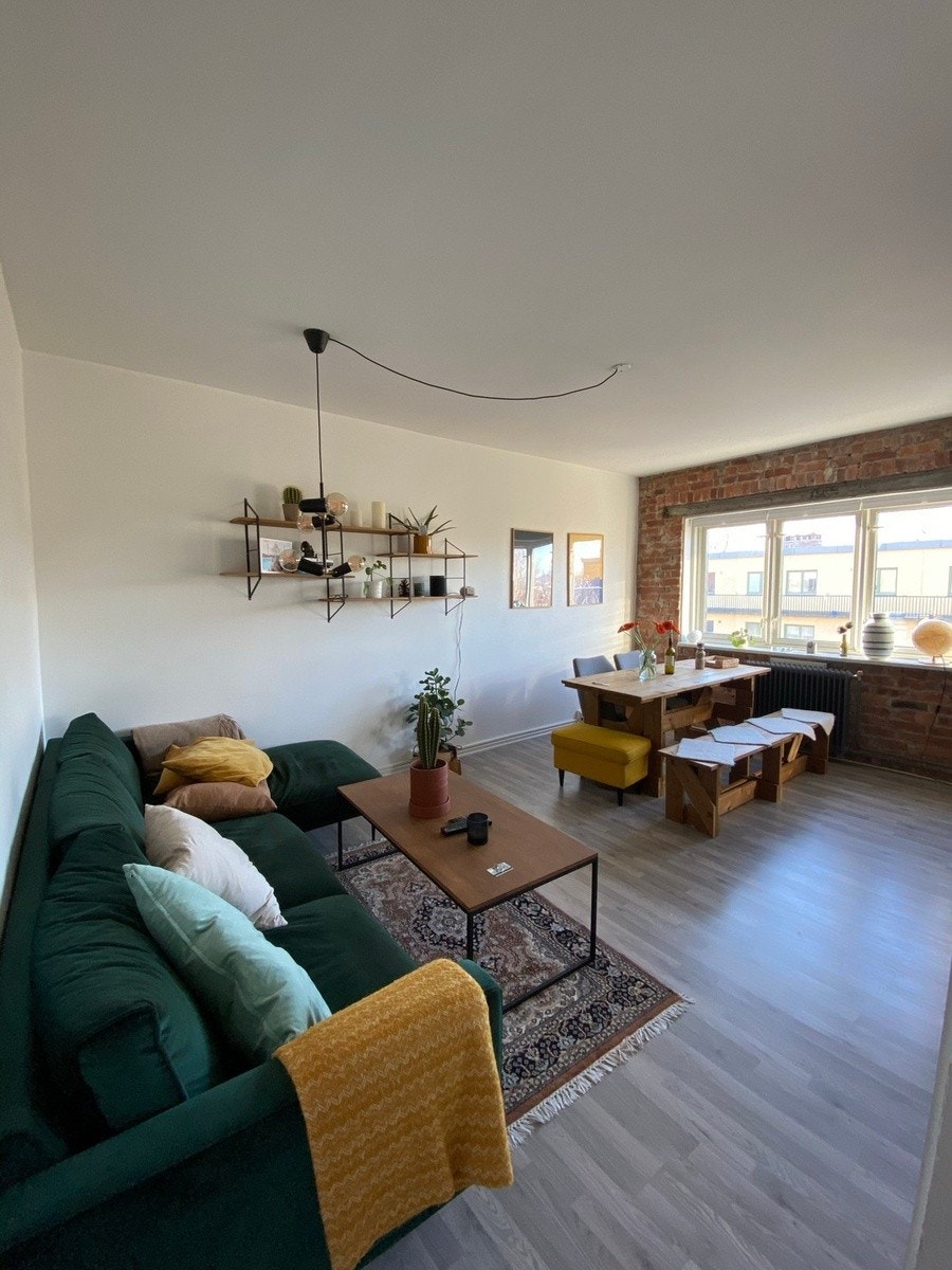 Stue alternativ møblering (annen spisegruppe nå!) Galleribilde