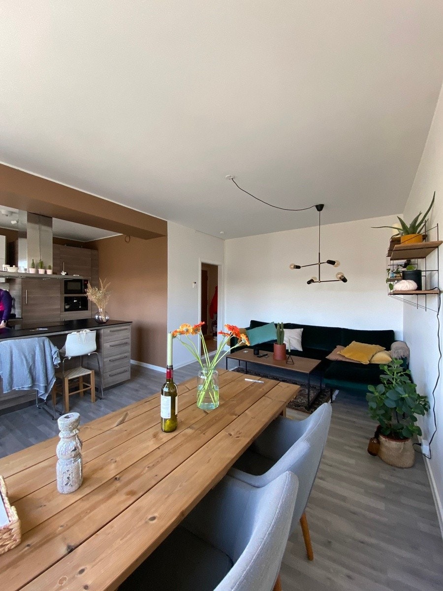 Stue alternativ møblering (annen spisegruppe nå!) Galleribilde