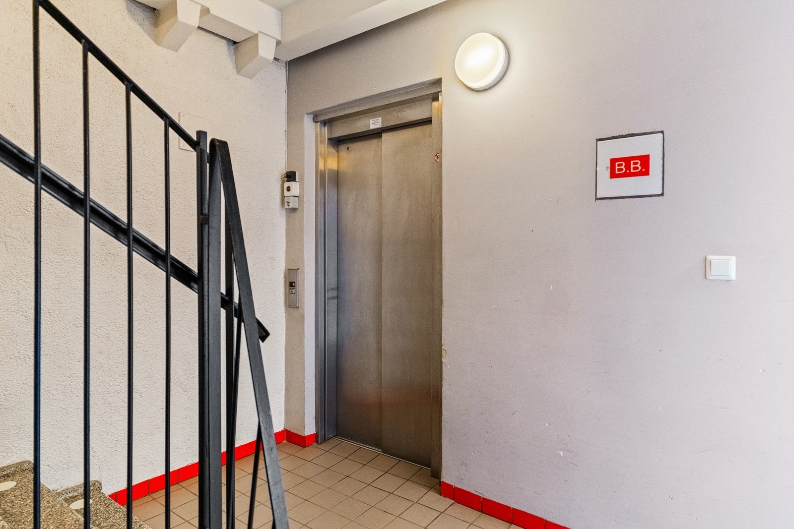 Heis i bygget Galleribilde