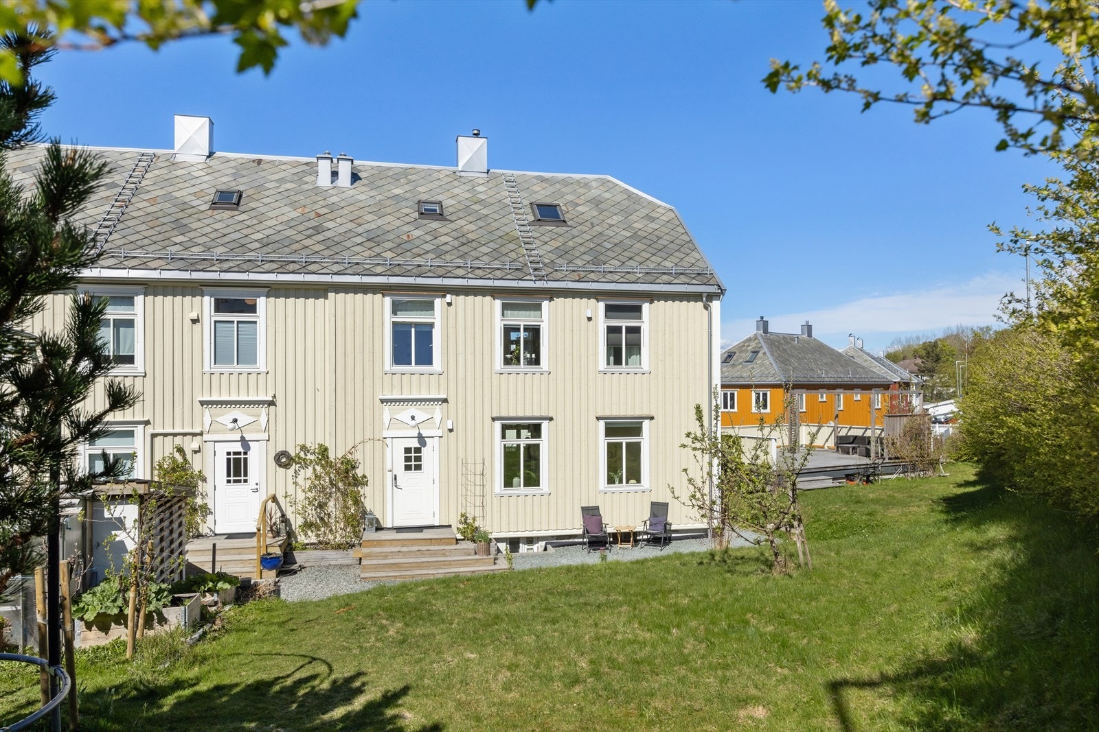 Bygget som leiligheten ligger i er fra 1931, men er godt vedlikeholdt og vesentlig oppgradert ved flere anledninger. Galleribilde