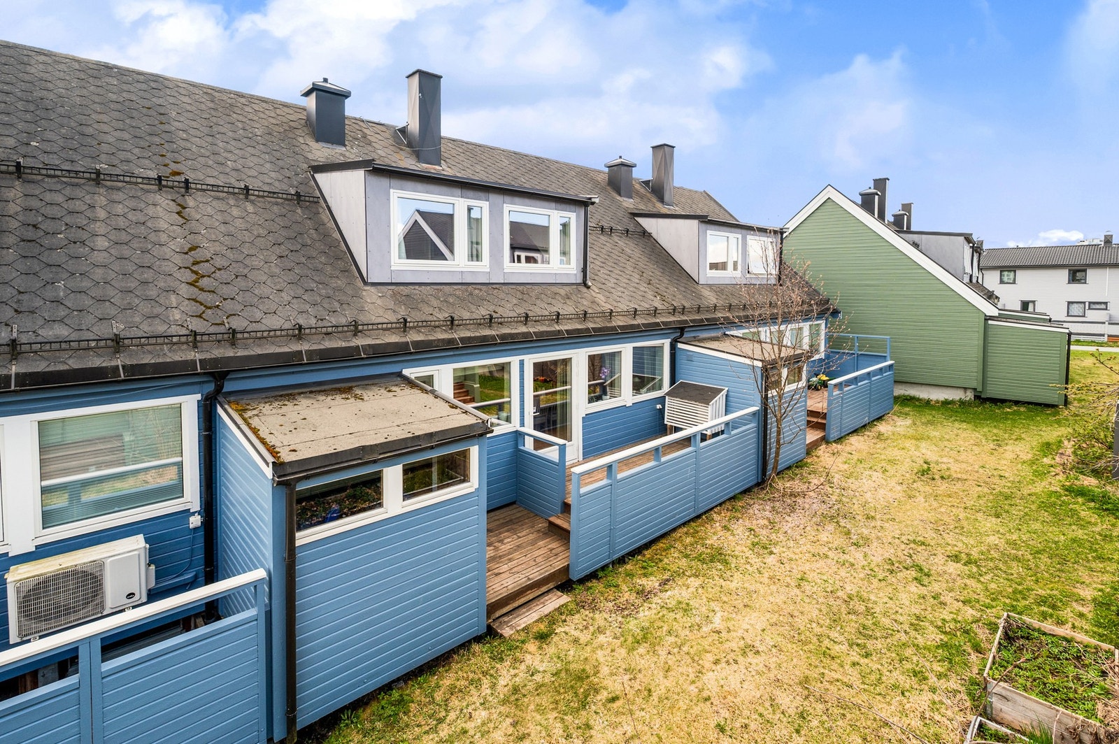 Fasade bakside. Galleribilde