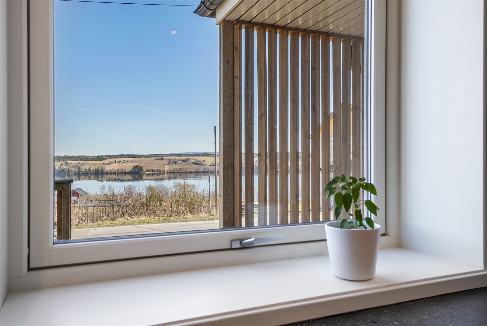 Velkommen til Einastranda 474! Foto: Boligdrøm. Galleribilde