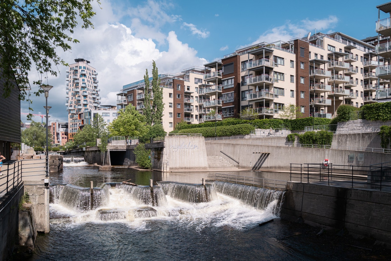 Akerselva tar deg fra Bjørvika i sentrum og helt opp til Maridalsvannet. Galleribilde