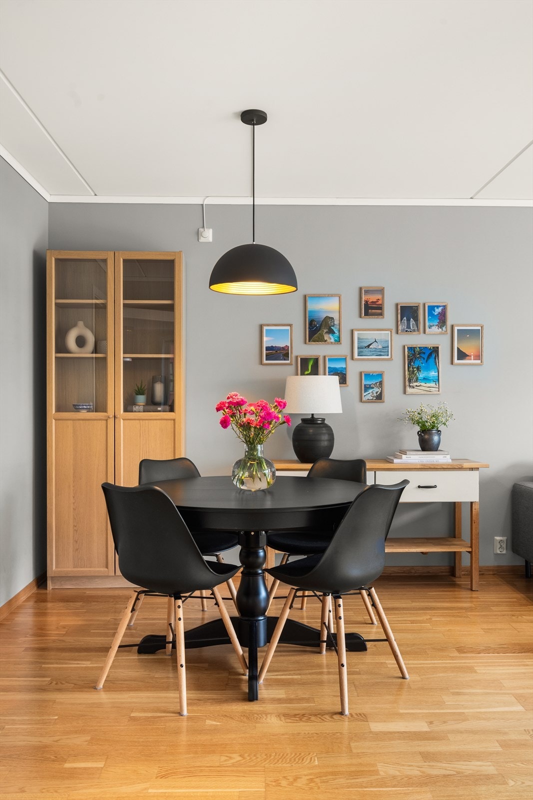 Perfekt for hyggelige måltider med venner og familie. Galleribilde