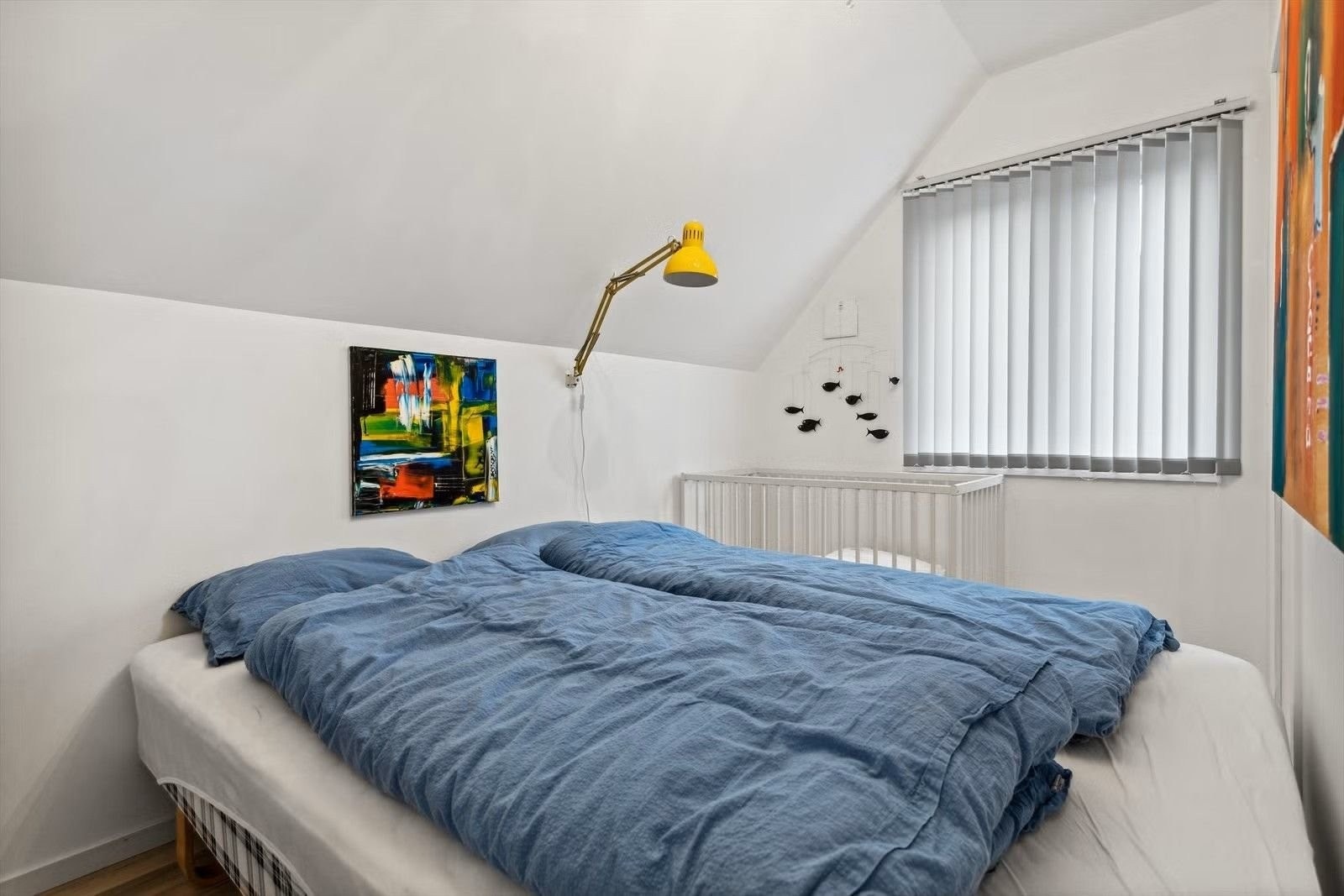 Leiligheten har to soverom, i alt fire sengeplasser. Galleribilde