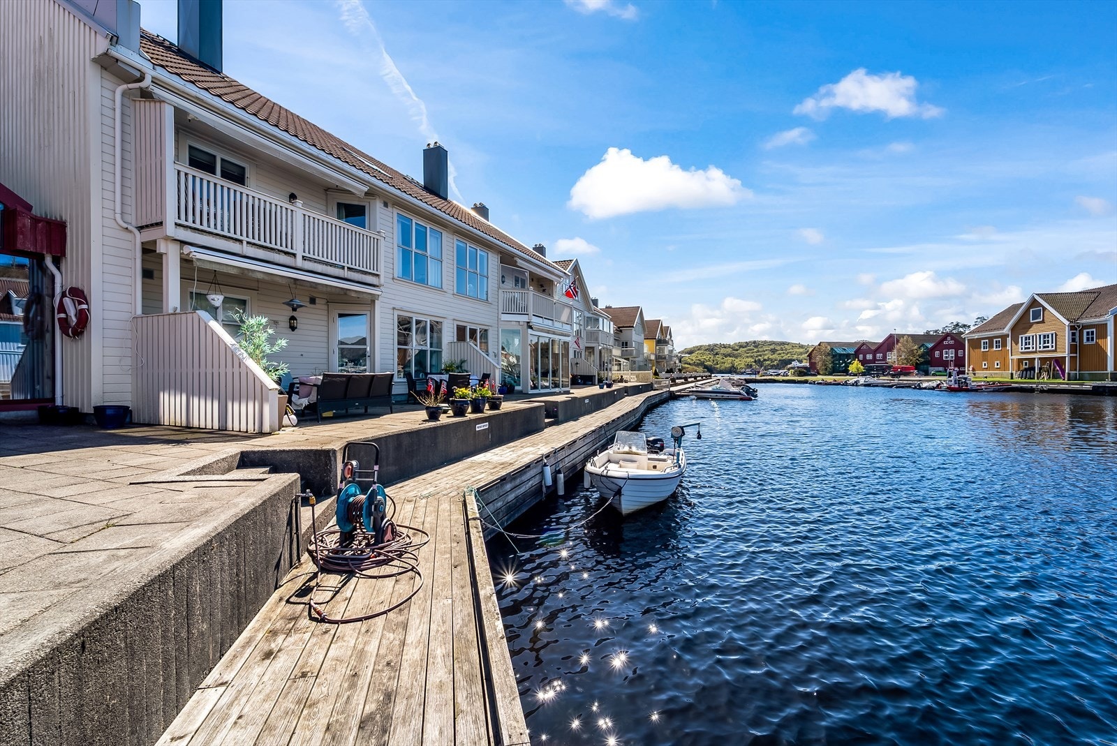 Båtplass på utsiden av leiligheten. Galleribilde