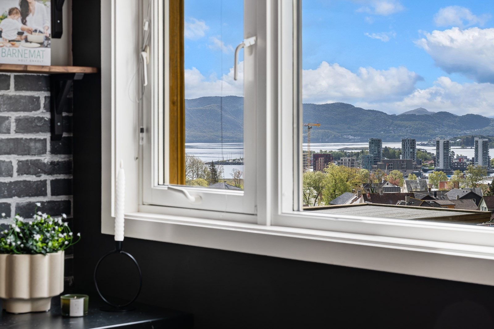 Her kan du nyte utsikten under matlagingen. Galleribilde