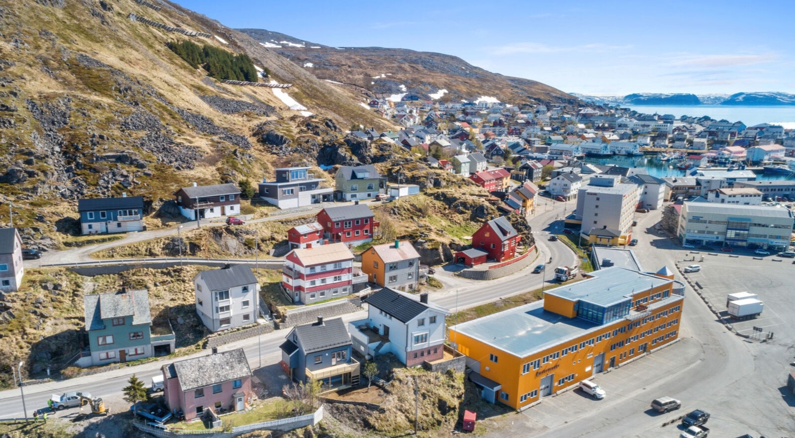 Området byr på gode turmuligheter med nærhet til både fjell og sjø. Galleribilde