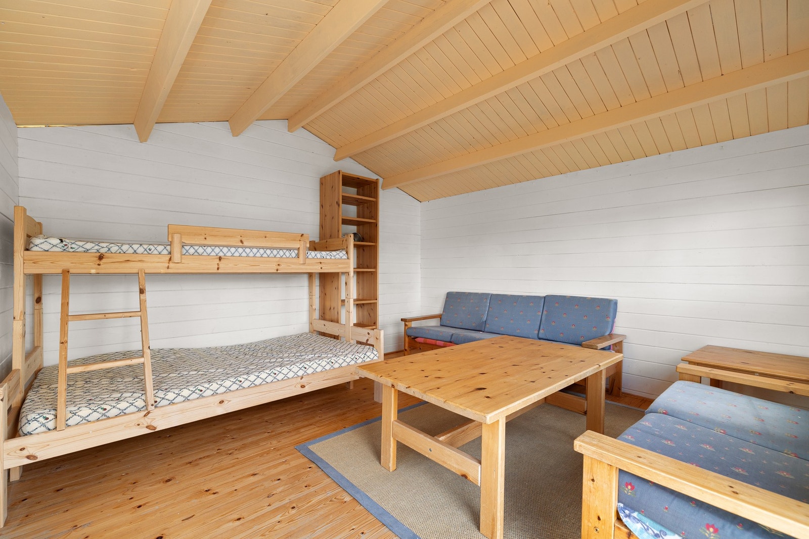 Enkelt innredet med flere bruksmuligheter. Galleribilde