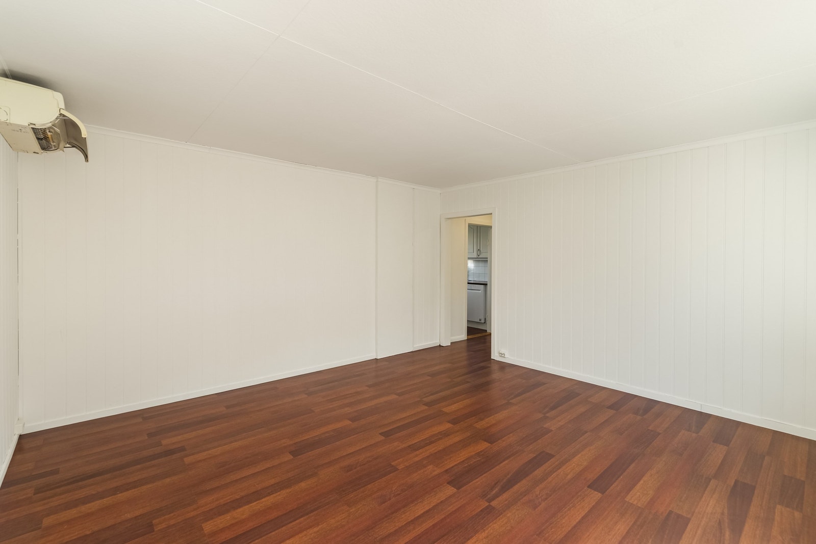 Det er pt. lave mnd. felleskostnader i sameiet, så her kan du bo rimelig. Kanskje dette er det perfekte kjøpet for førstegangskjøp eller som utleieobjekt? Galleribilde