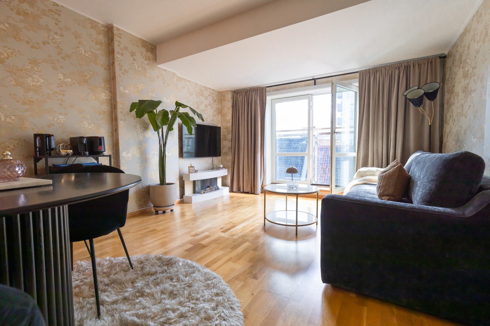 Dronningens gate 12 er Presentert av Duy Vidar Tang, EIE Eiendomsmegling. Foto: Erik Tang Galleribilde