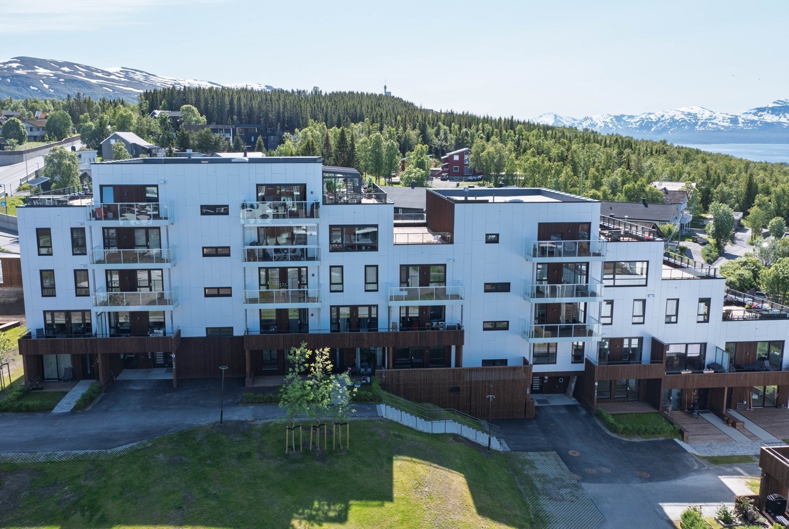 Boligblokk EIR - sett fra nord Galleribilde