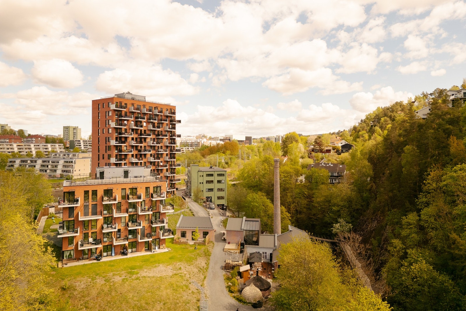 Kruttverket ligger like i nærheten og gir området en unik og urban atmosfære. Galleribilde