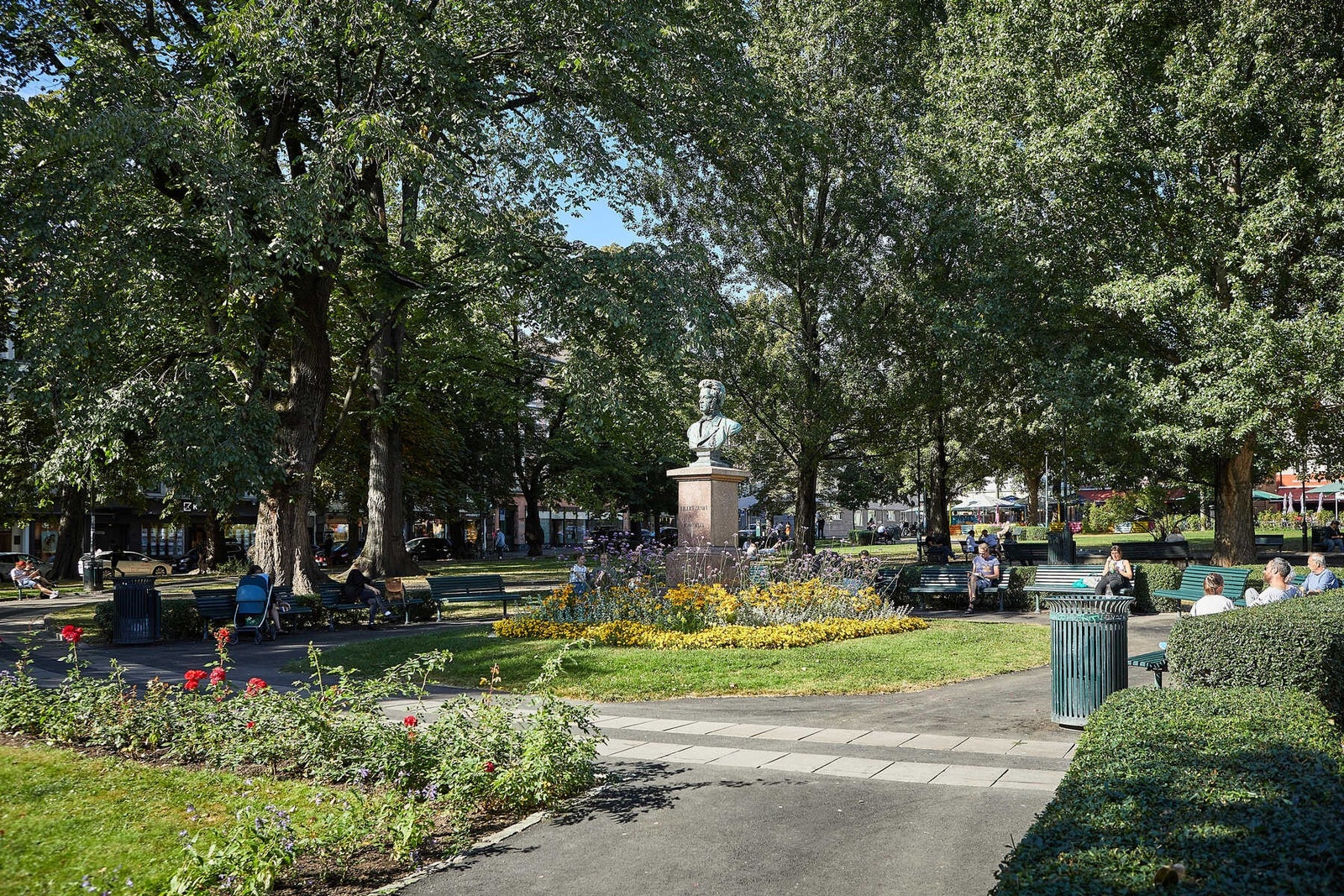 Kort vei til Grünerløkka med mange parker og et stort utvalg av restauranter og uteliv. Galleribilde