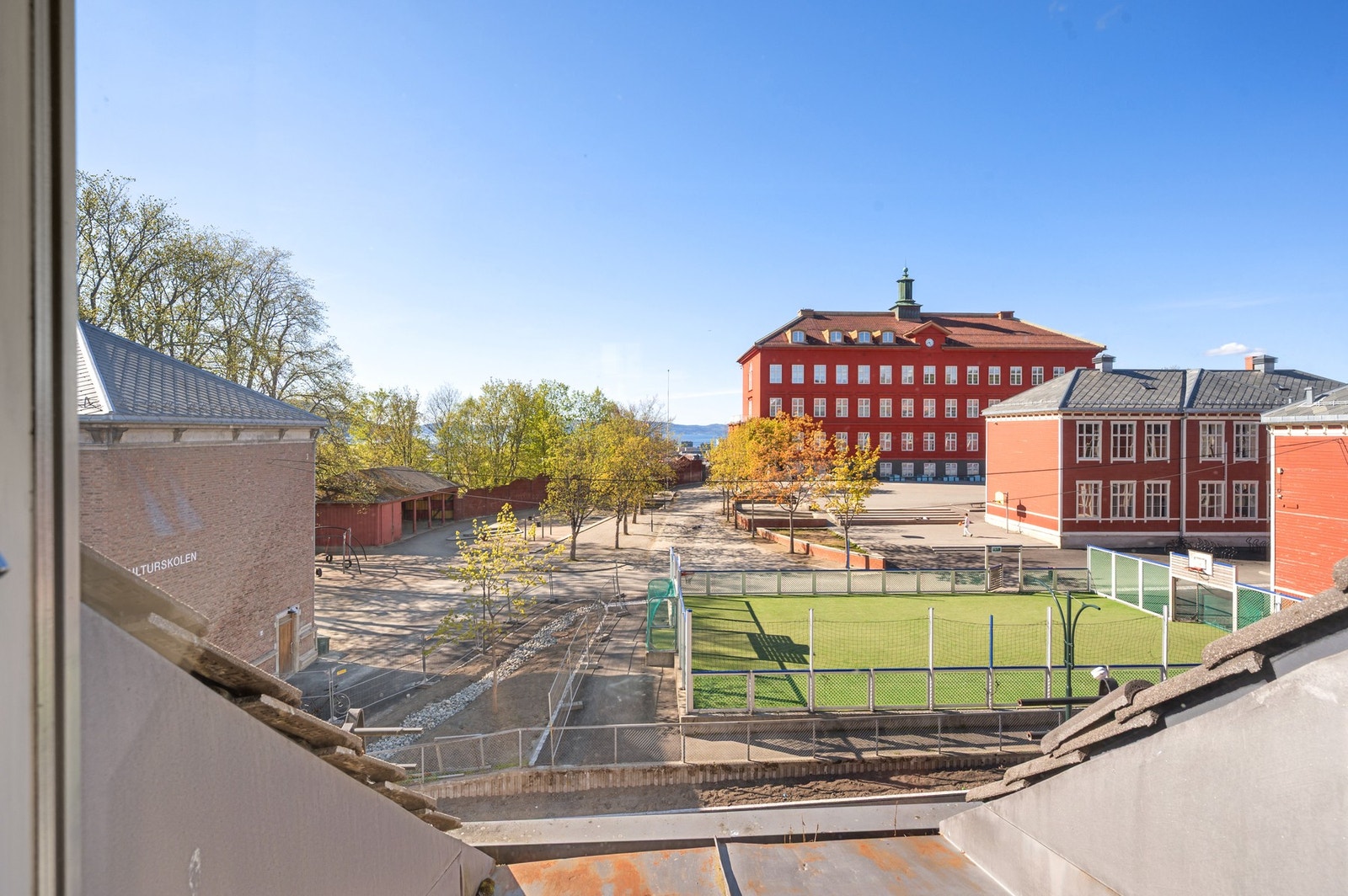 Utsikt fra leiligheten. Galleribilde