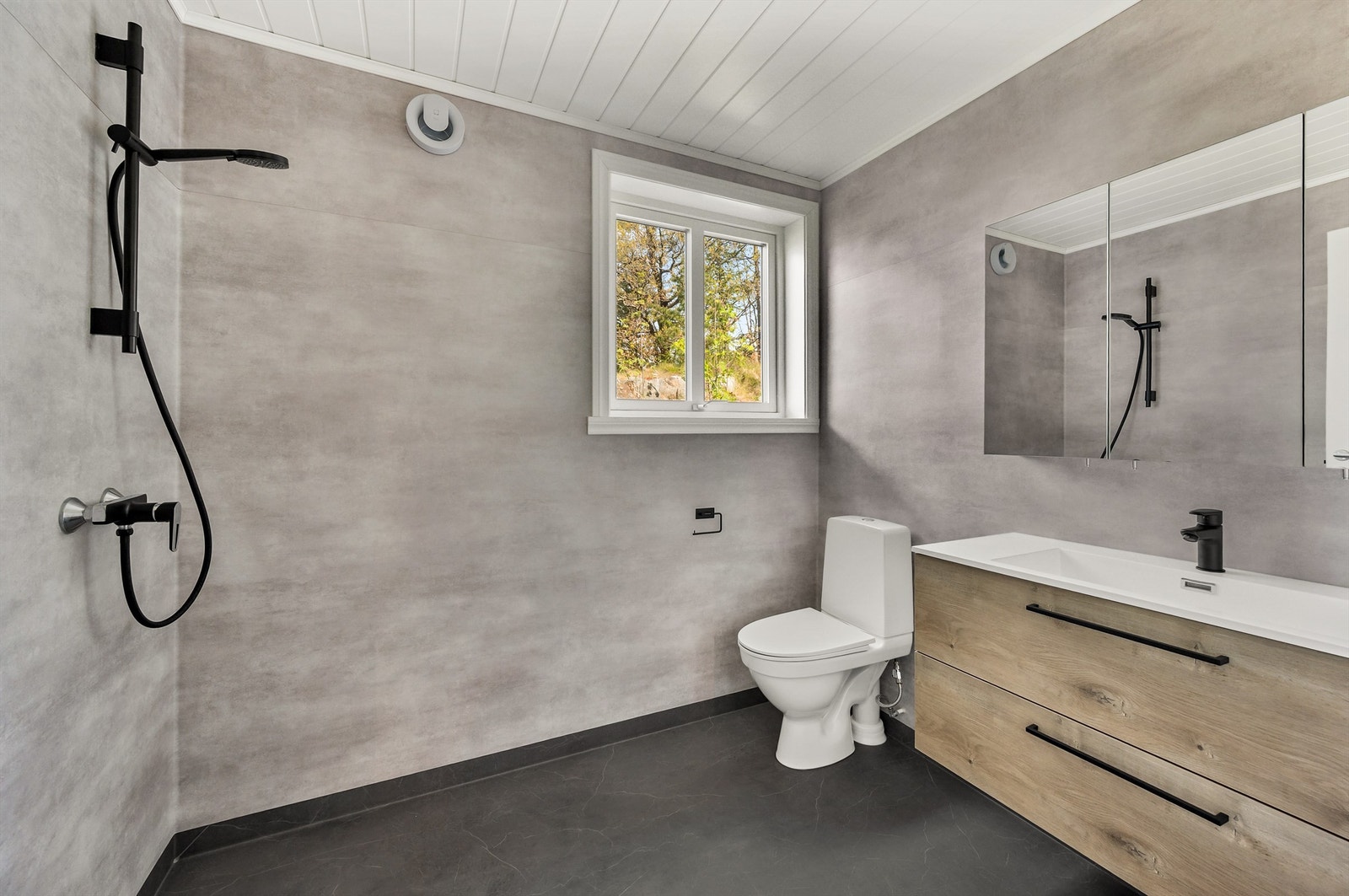 Badet i første etasje Galleribilde
