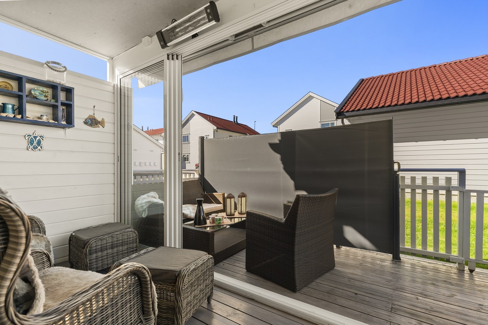 Sør-vestvendt veranda med gode solforhold. Galleribilde