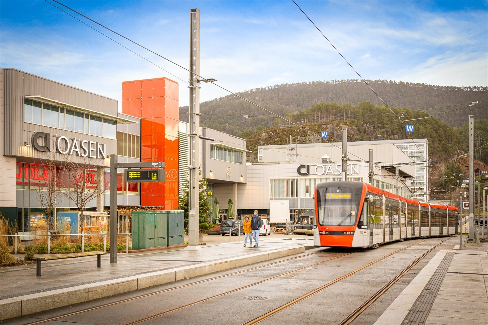 - Til Oasen senter med bybanestopp bruker man ca. 15 min til fots - Galleribilde