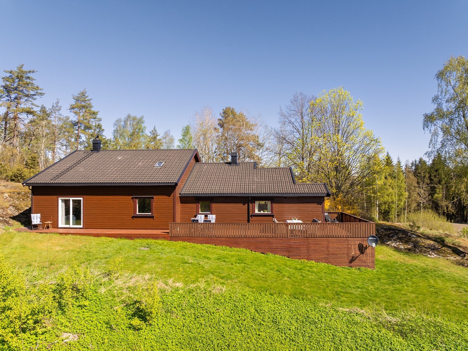Boligen ble i 2001 vesentlig oppgradert med blant annet nytt tilbygg og renovering av den opprinnelige fasaden. Galleribilde
