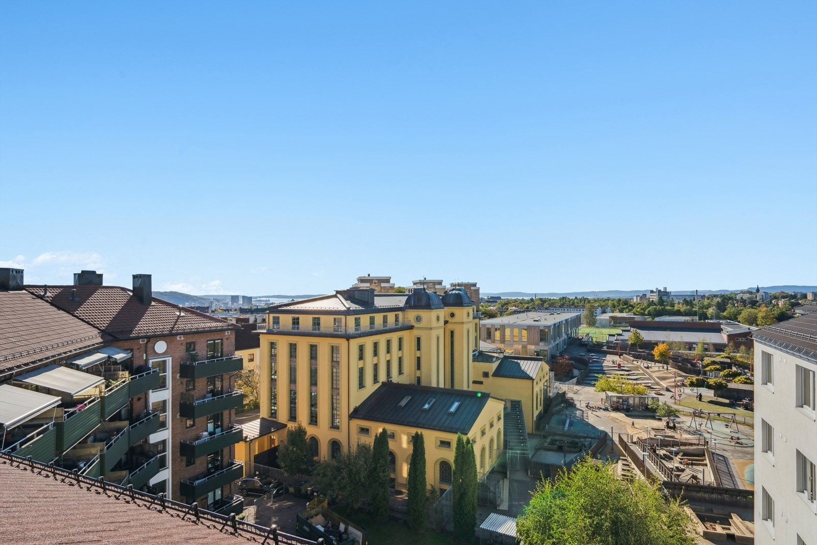 Her er det bare å by nære og kjære på middag eller noe godt i glasset. Galleribilde