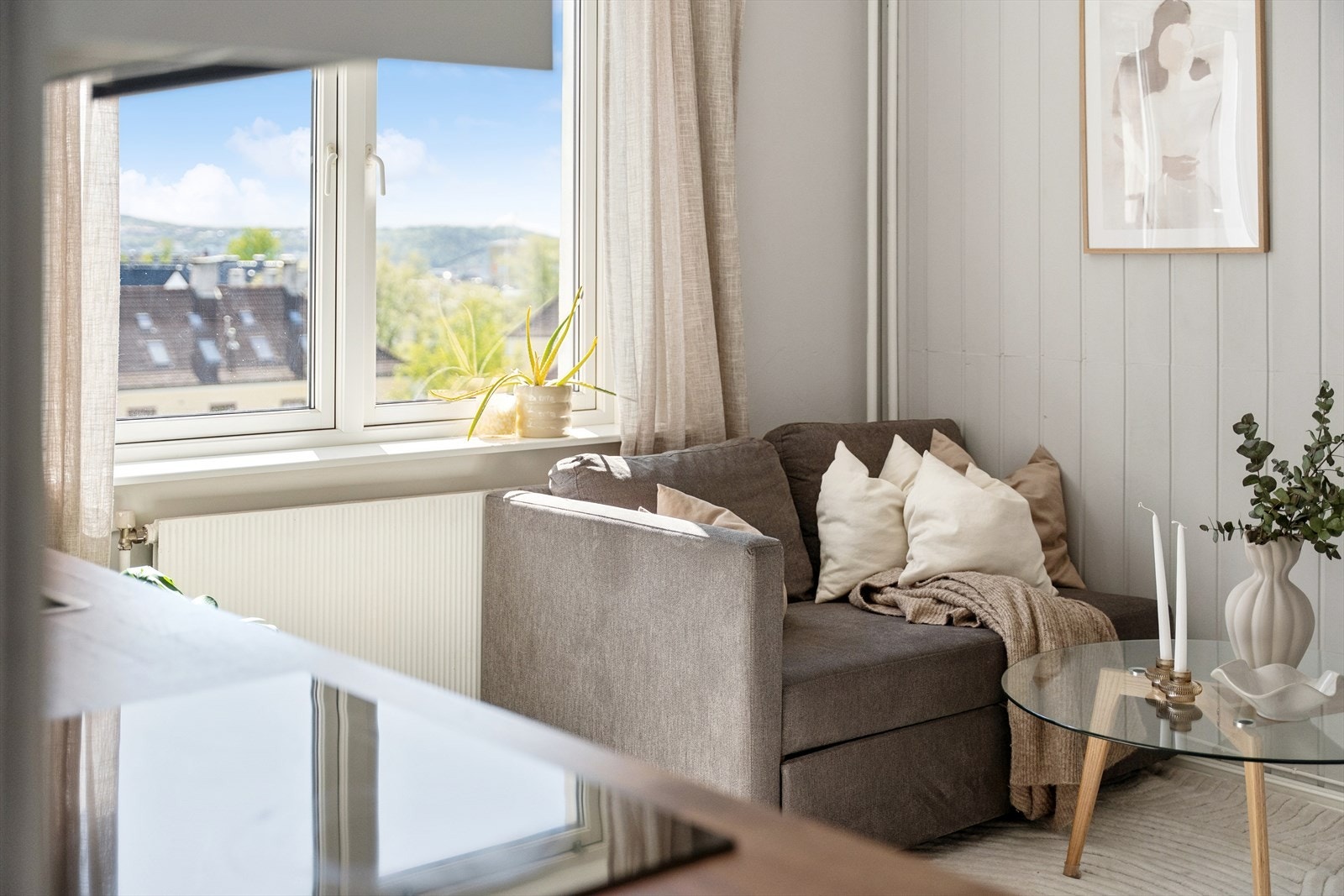Fra byggets 6. etasje har du et luftig, uhindret utsyn over Bjølsen og resten av Oslo. Galleribilde