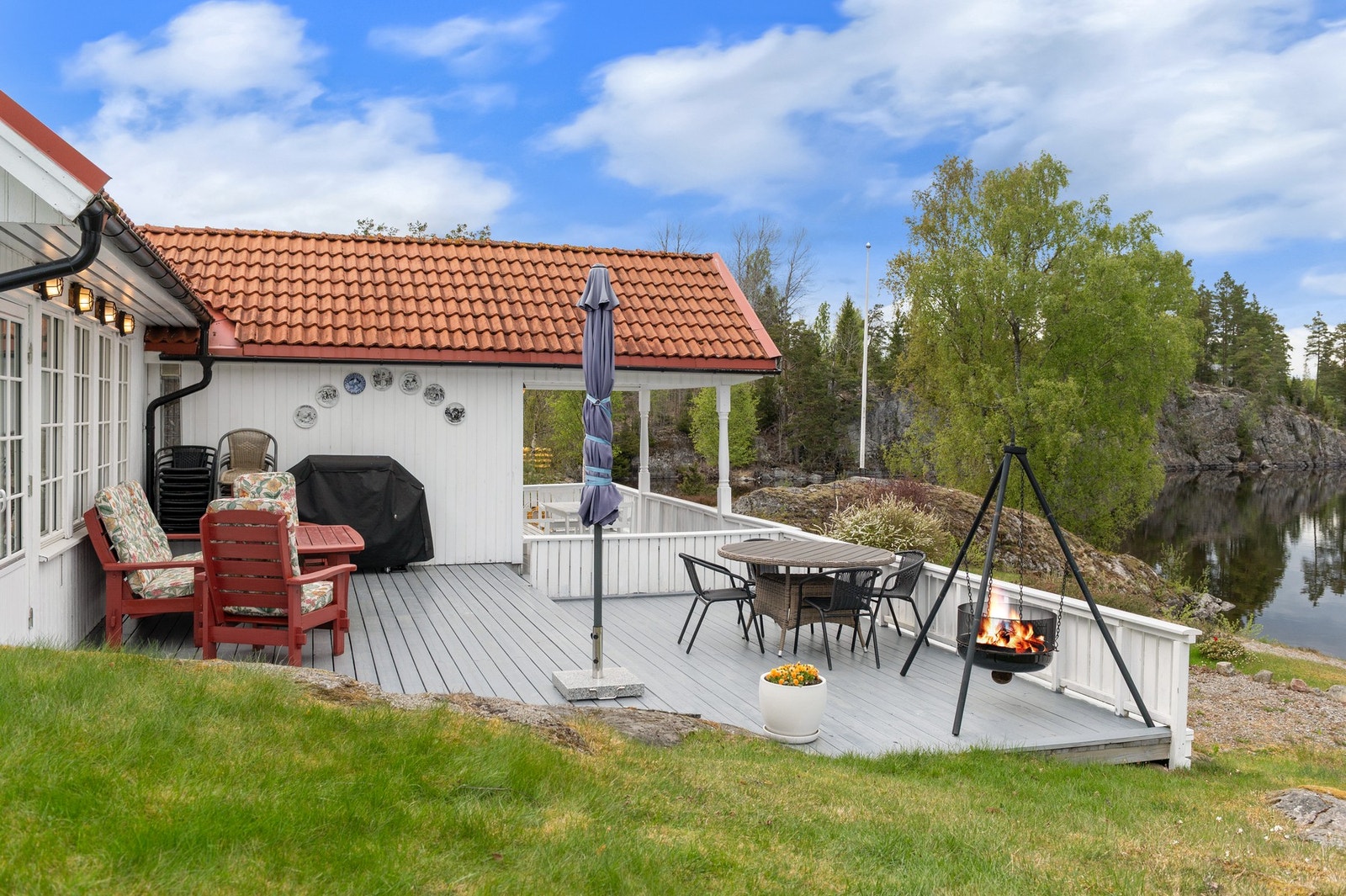 Den store verandaen innbyr til sosiale samlinger. Galleribilde