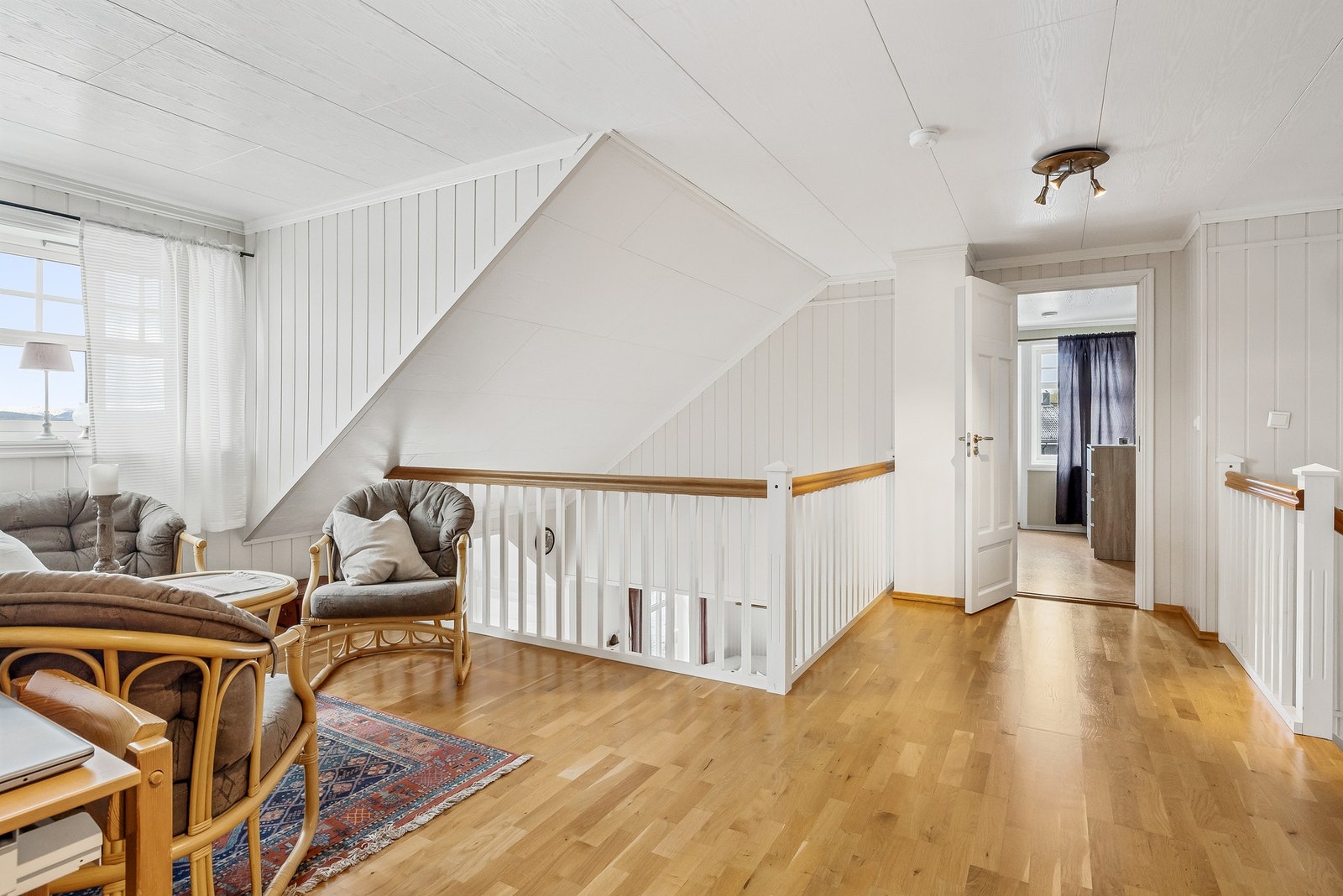 Loftstue med gode bruksmuligheter for hele familien Galleribilde