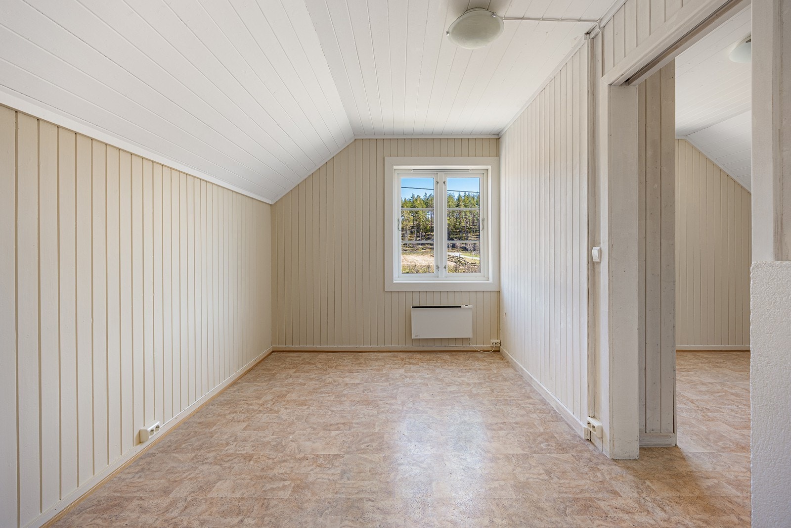 Det er skyvedør mellom soverom nr. 3 og 4. Galleribilde