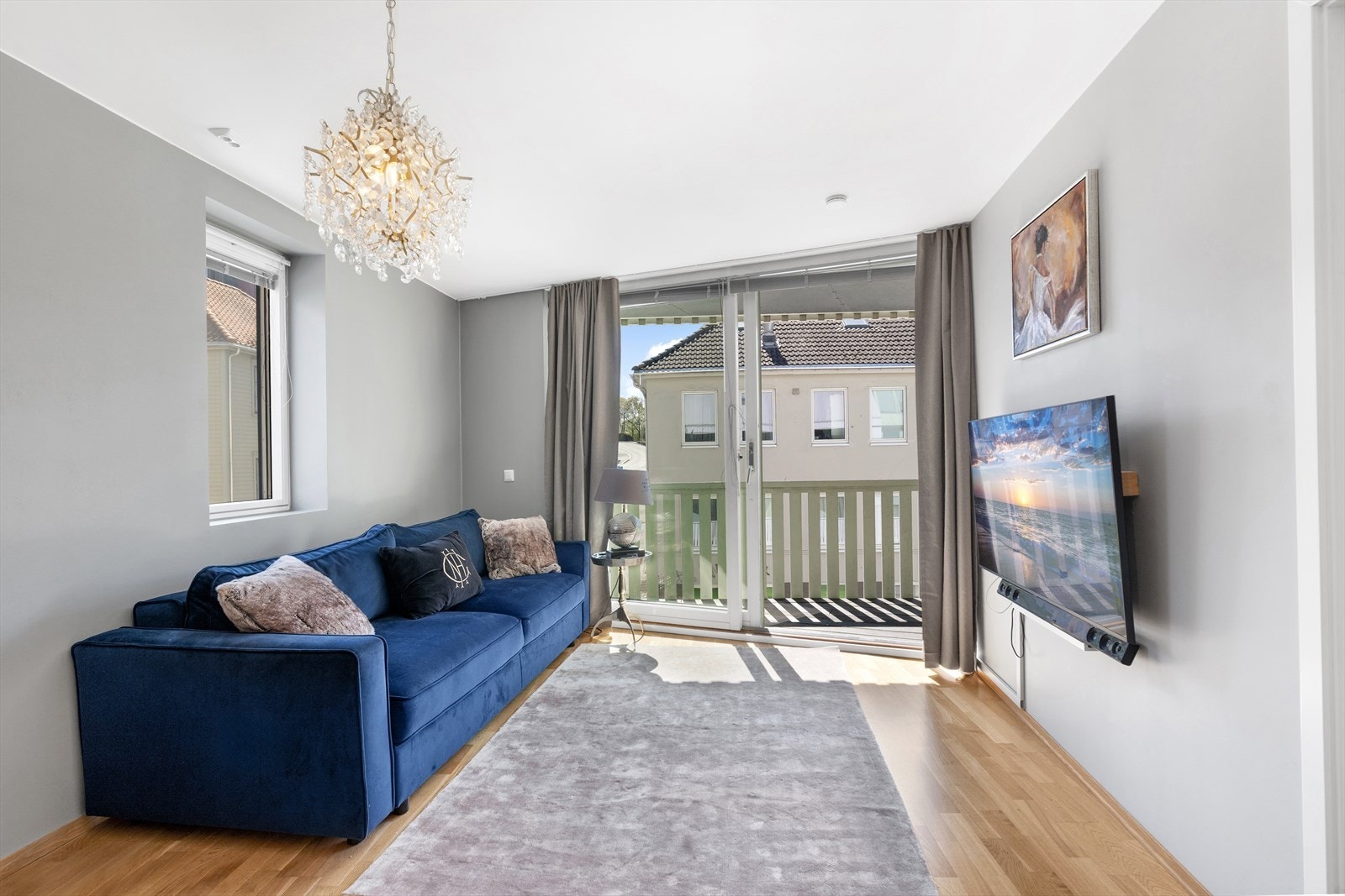 Stue - parkett og balansert ventilasjon Galleribilde