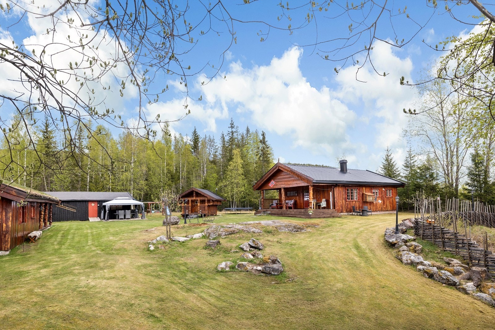 Velkommen til Tømmerdalsveien 1! Foto: Normann Foto AS. Galleribilde