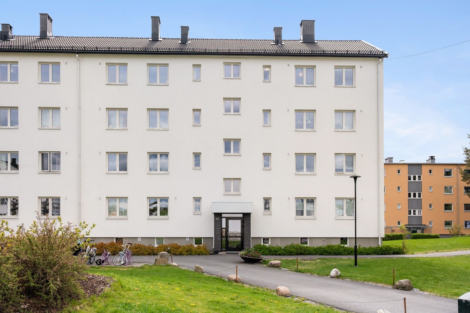 Borettslaget er for øvrig veldrevet med flotte fellesområder. Galleribilde