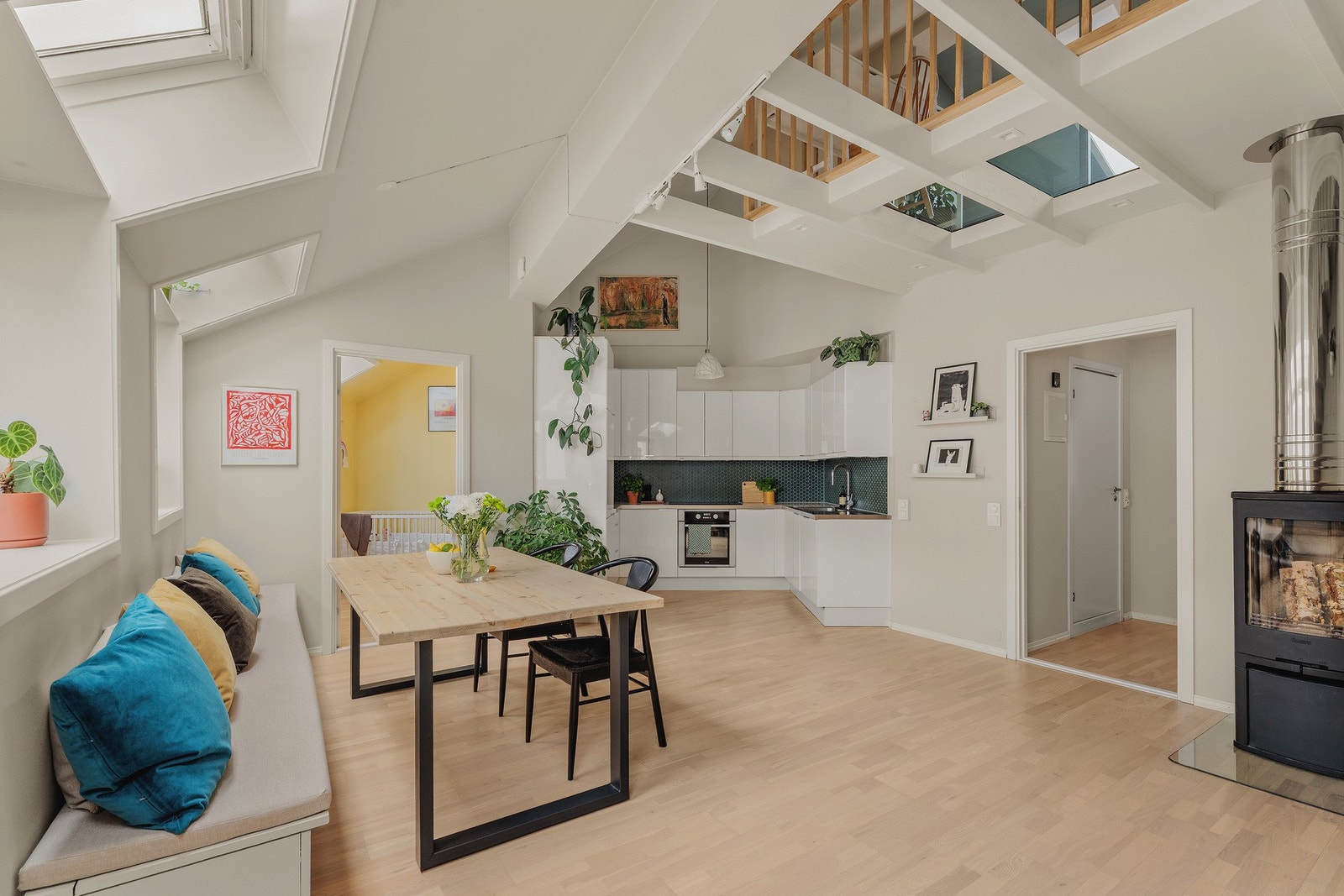 Vi fortsetter i det store allrommet, og snakk om sosial sone! Galleribilde