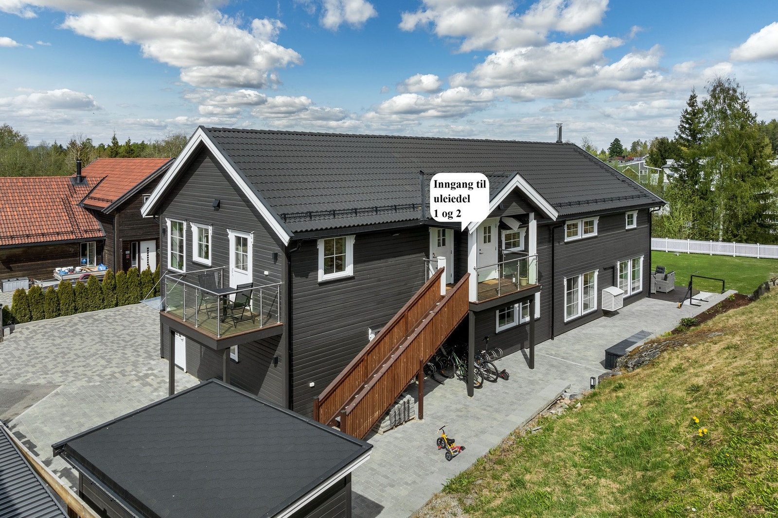 Skjermet og privat adkomst til utleiedel og hybel. Galleribilde