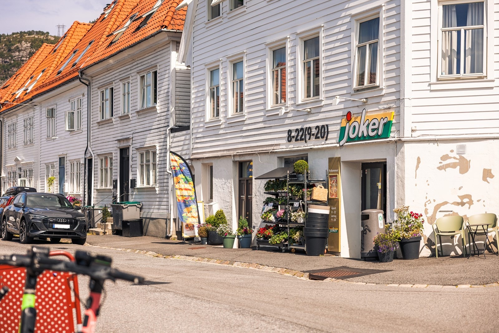 Like i nærheten finner du Joker Sandviken. Galleribilde