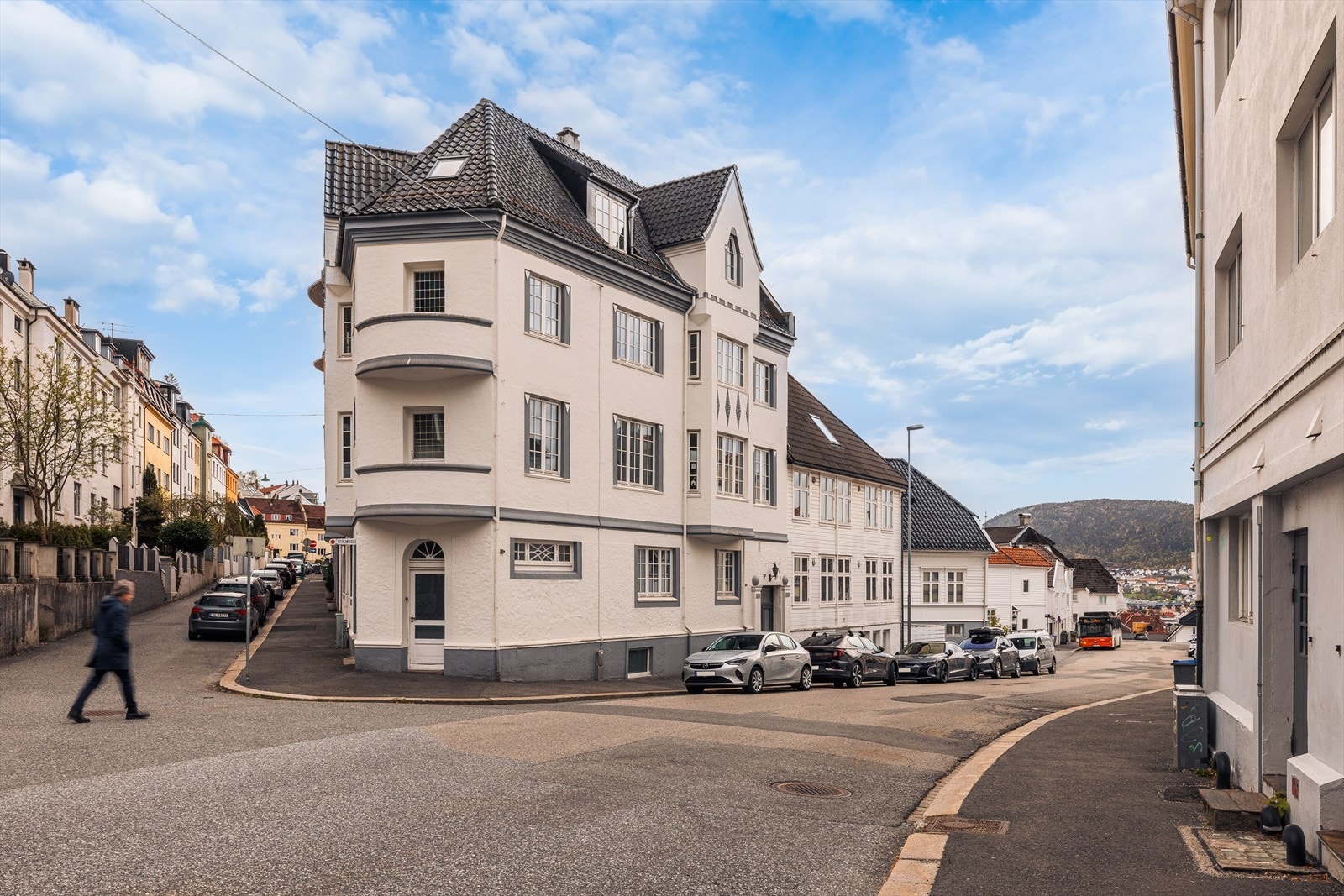 Velkommen på visning i flotte omgivelser. Galleribilde
