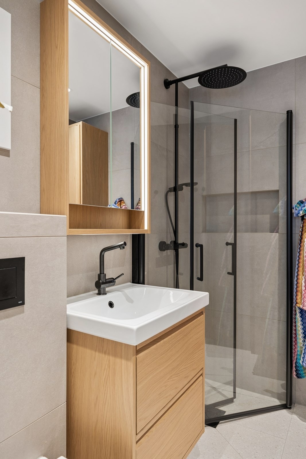 Det er varme i gulvet på badet. Galleribilde