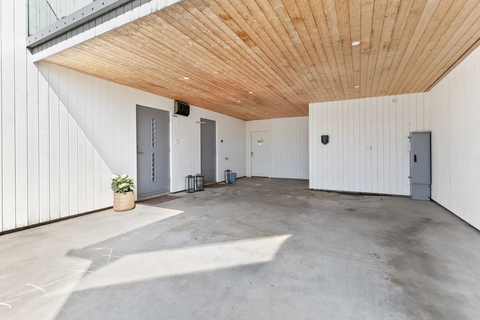 Det er også en utvendig bod v/carport. Galleribilde