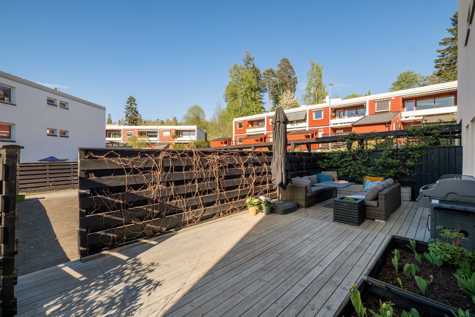 Markterrasse på hele 32 kvm. med kveldssol. Galleribilde