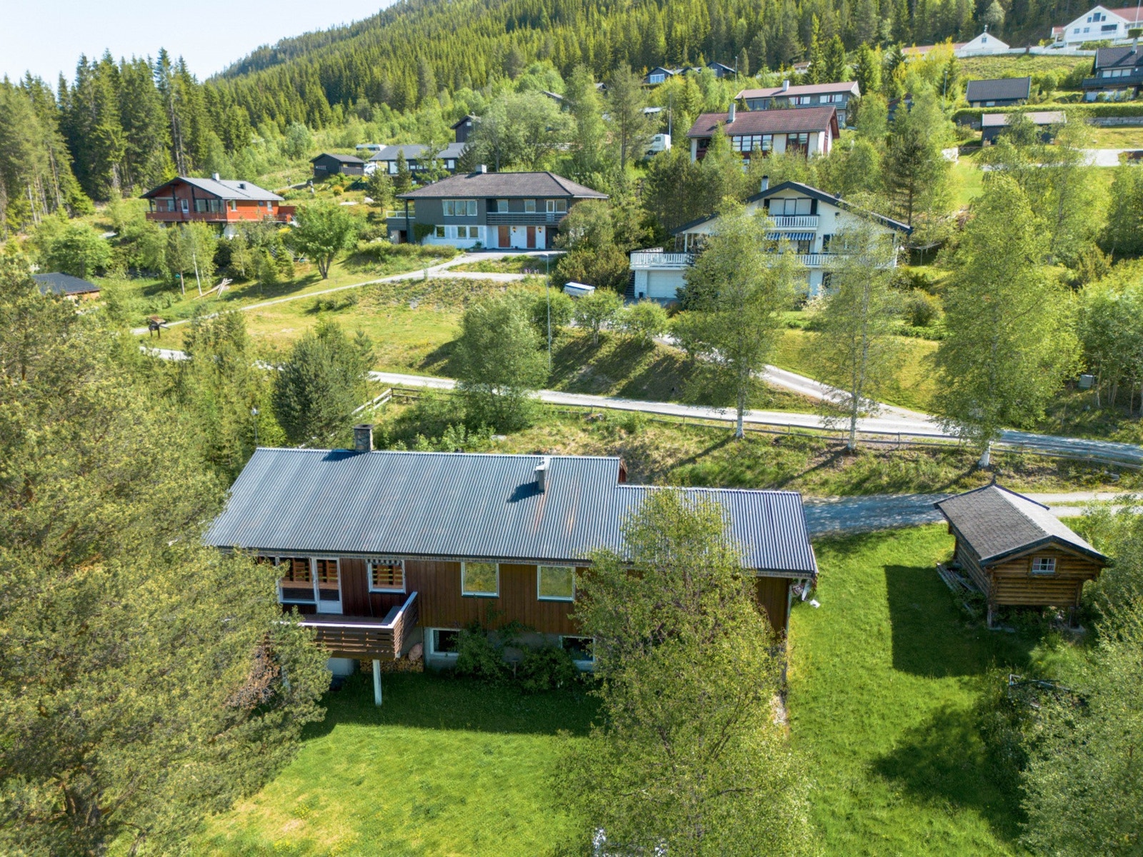 Velkommen til Onstadlie 8, en eiendom presentert av Eie Fjellmegleren! Foto: Qmarketing Photo (Ingvild Sveen Joplassen) Galleribilde