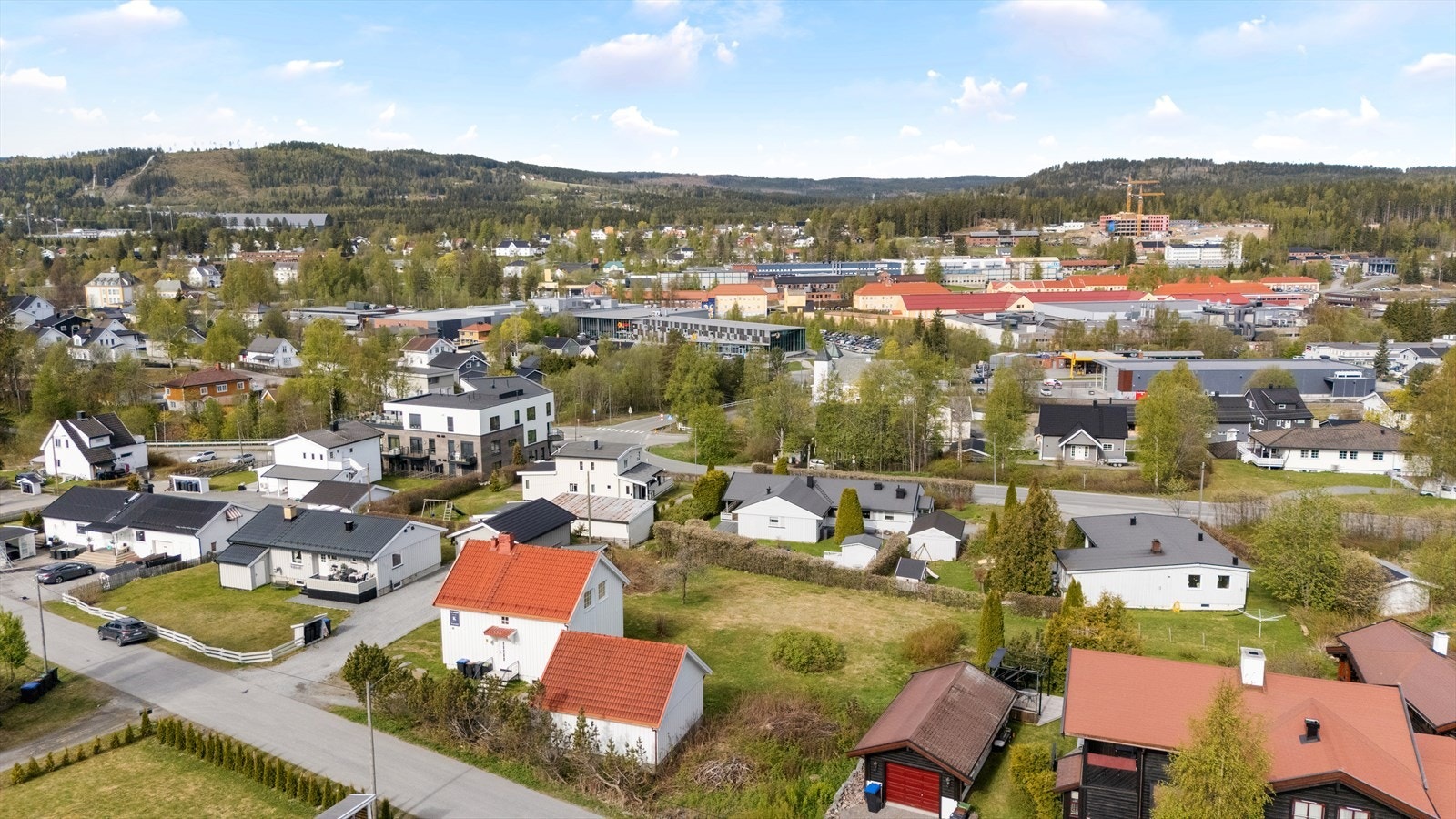 Flott og sentral beliggenhet i sentrum - Vestvendt og solrik tomt Galleribilde