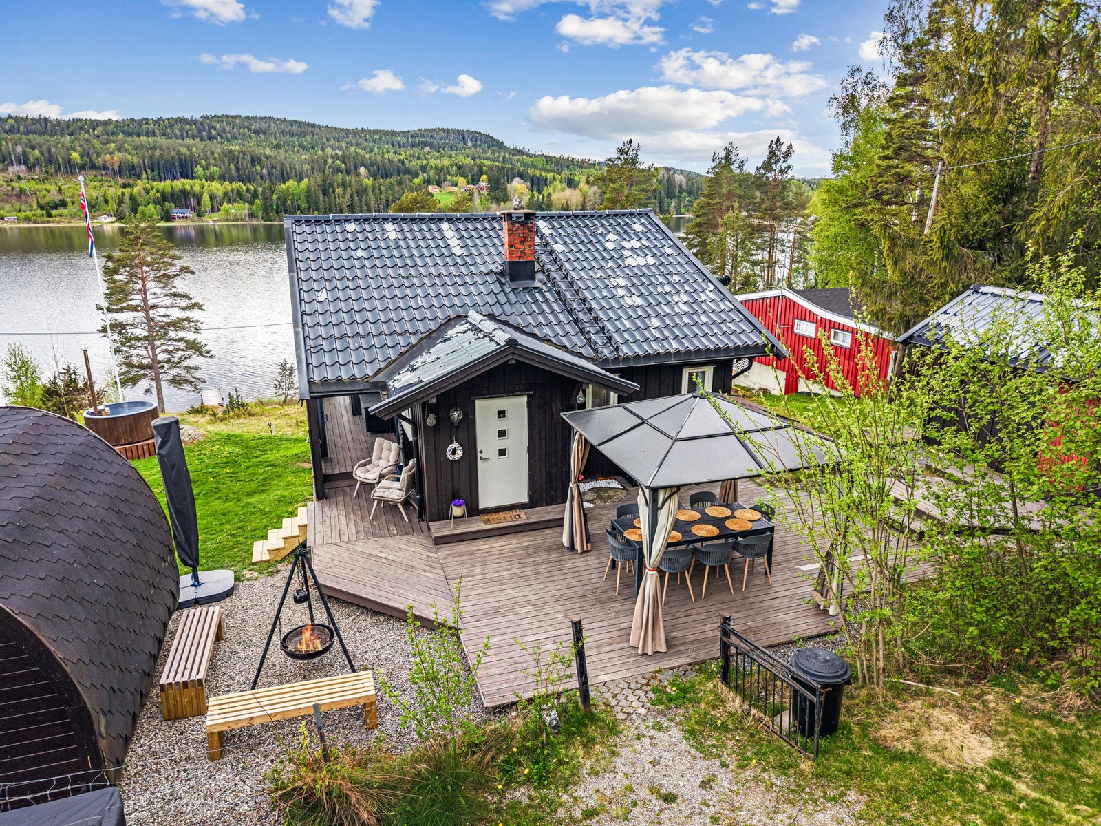 Dette er et populært område for deg som ønsker ro, natur og et aktivt friluftsliv året rundt. Galleribilde