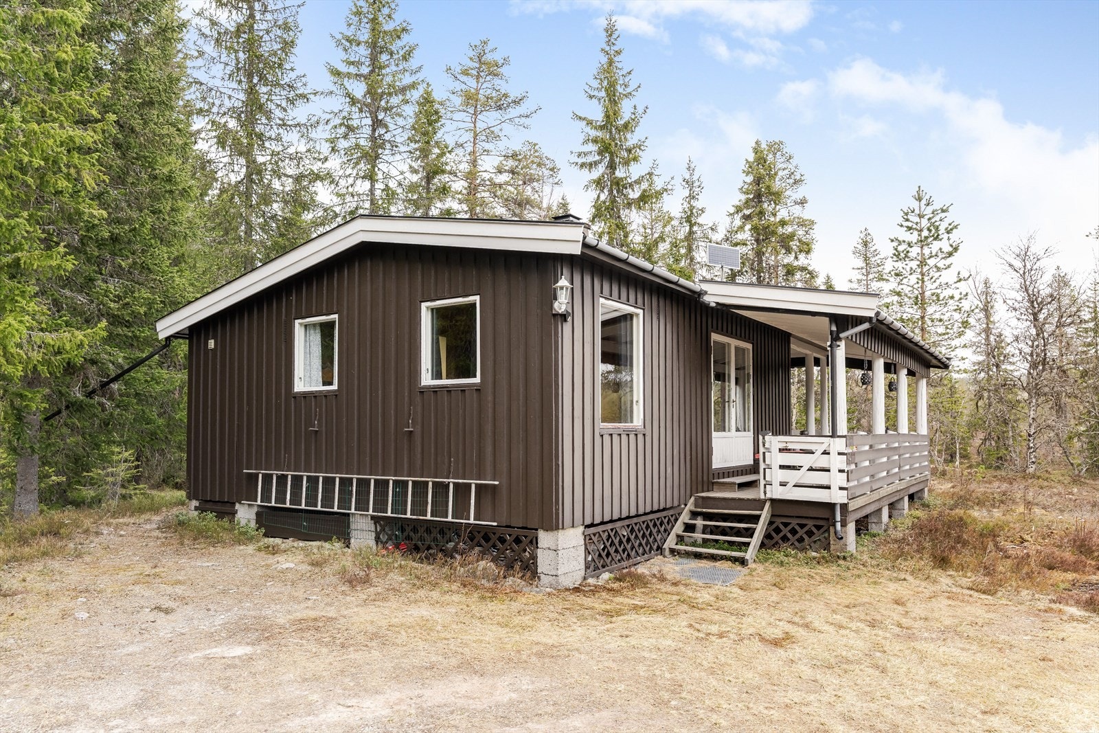 Idyllisk beliggenhet i Eltdalen, med naturen som nærmeste nabo. Galleribilde